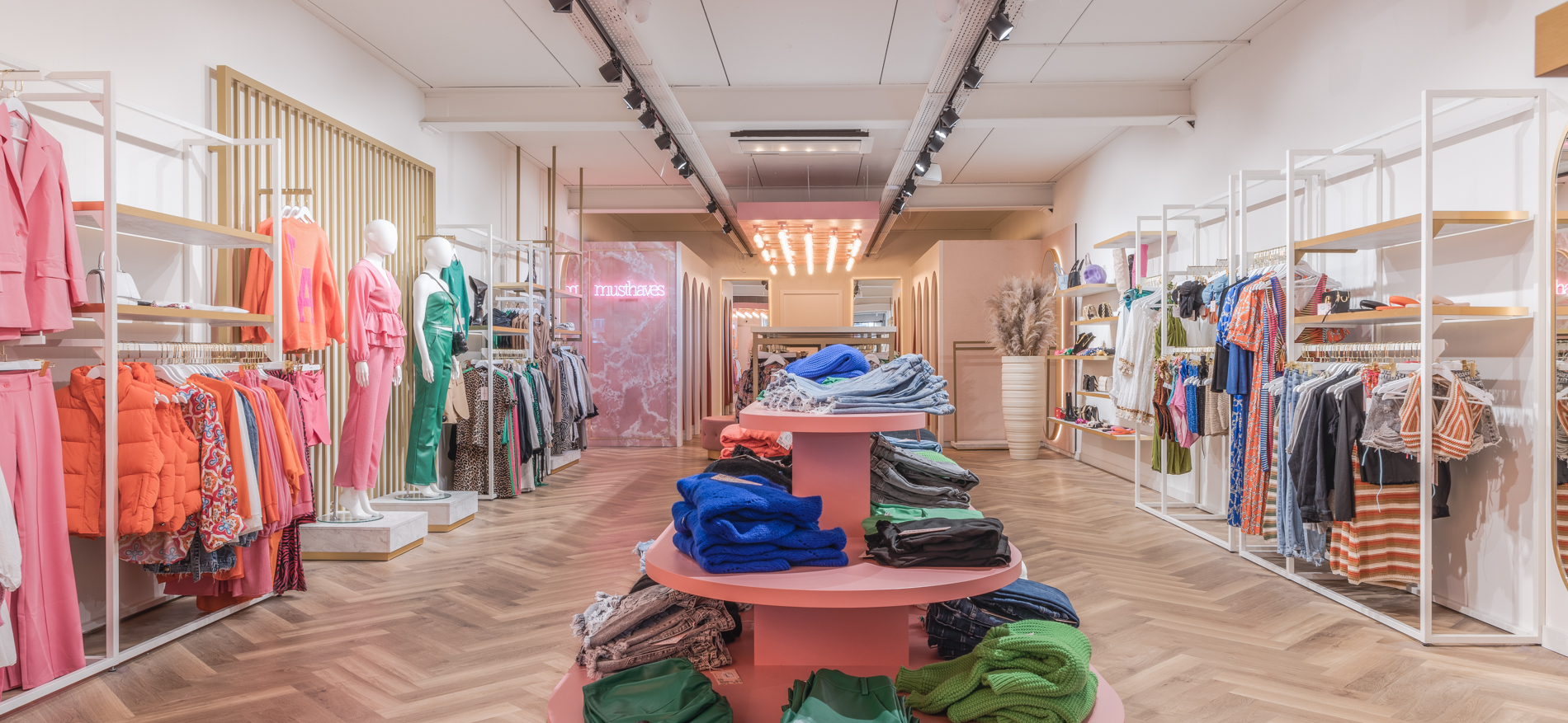 Musthaves by Eddy’s | Eindhoven (NL) - Fashion