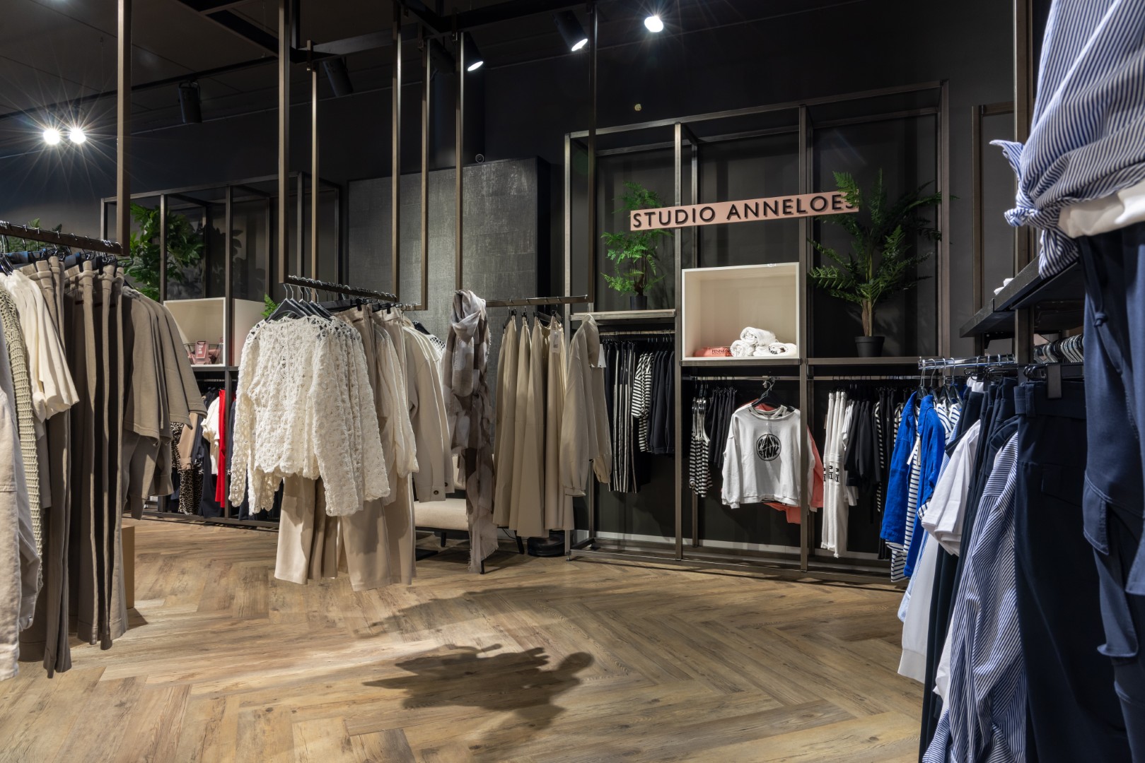 Burger Mode | Reeuwijk (NL) - Retail design