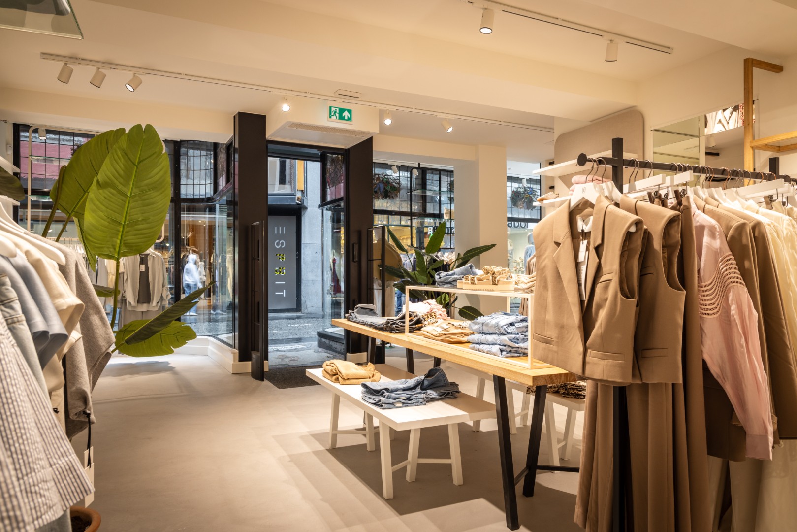 Anna van Toor | Maastricht (NL) - Fashion