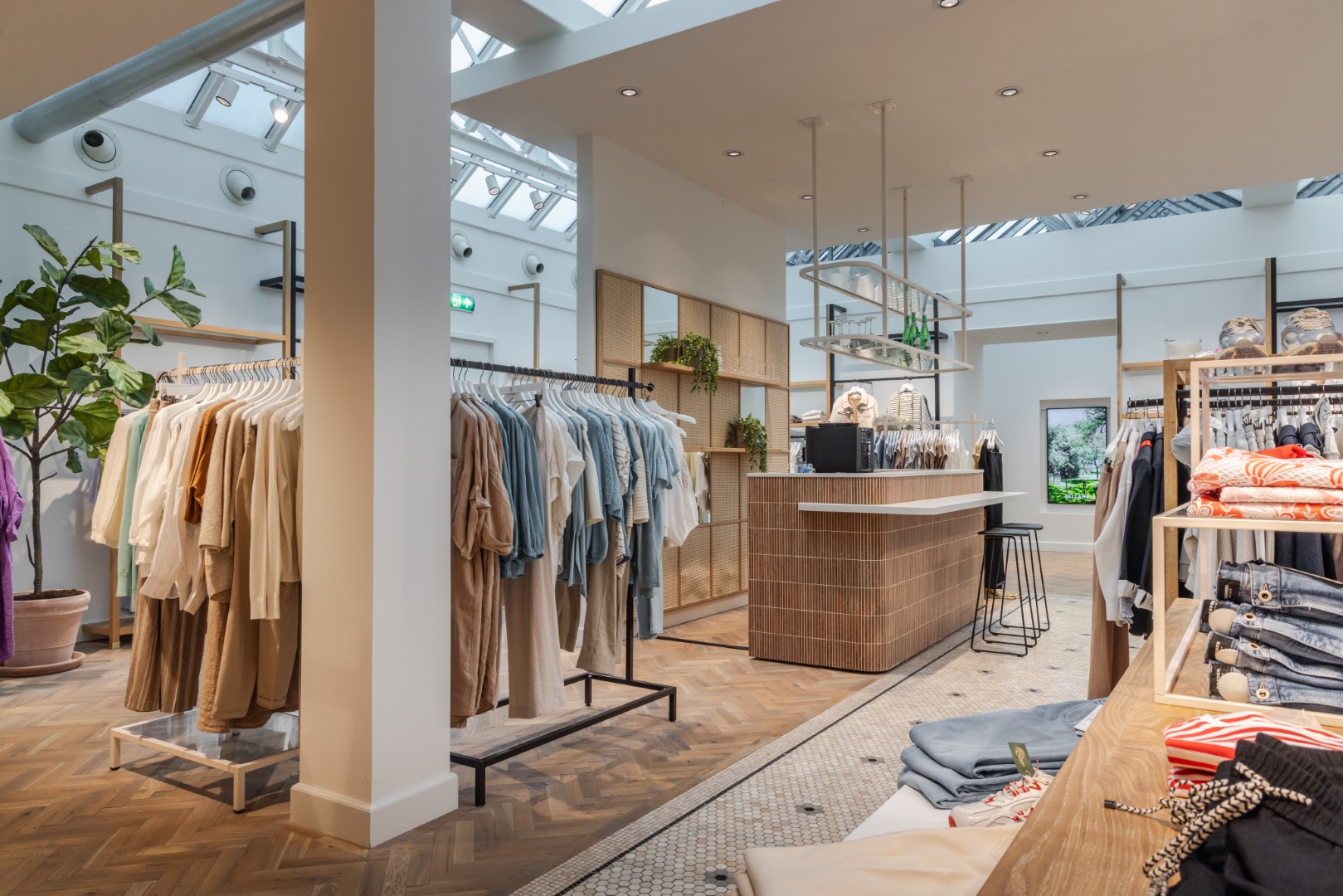 Anna van Toor | Maastricht (NL) - Fashion