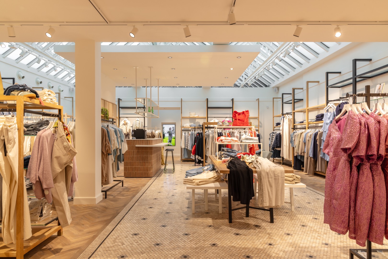 Anna van Toor | Maastricht (NL) - Fashion